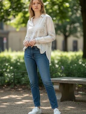 Women’s Patterned Shirt